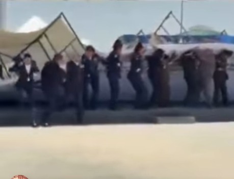 Momento incómodo en toma de protesta militar en Edomex; presencia de Delfina Gómez genera tensión