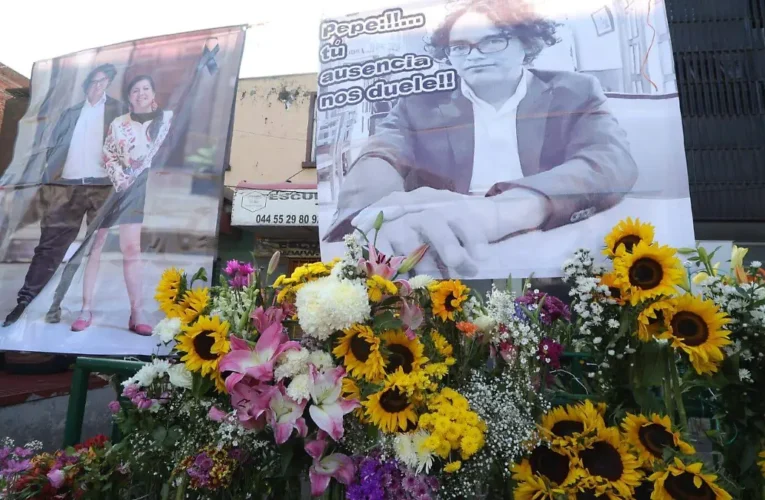Familiares y amigos rinden homenaje a Ximena y Pepe a un año de su doble homicidio