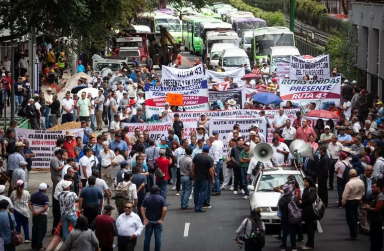 ¡Caos vial a la vista! Transportistas y colectivos anuncian megamarcha y bloqueos en la CDMX