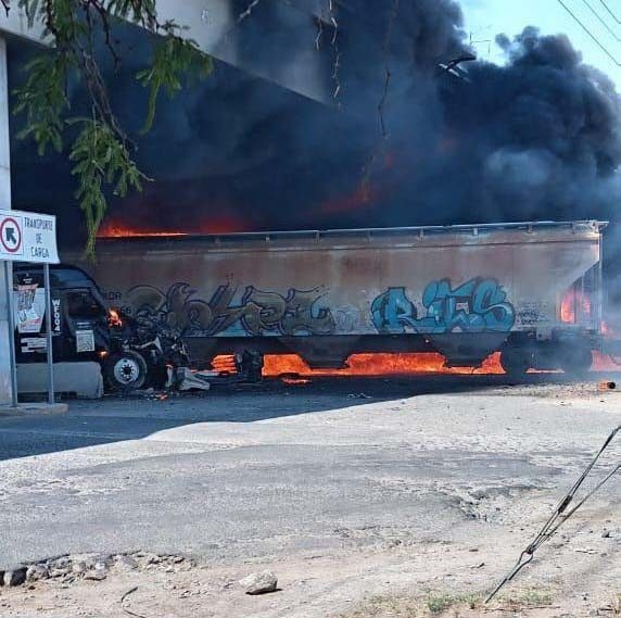 choque de tren y pipa en Querétaro