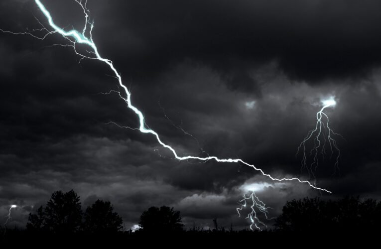 ¿Tormenta negra en México? Ondas tropicales 8 y 9 desatarán lluvias extremas de viernes a lunes