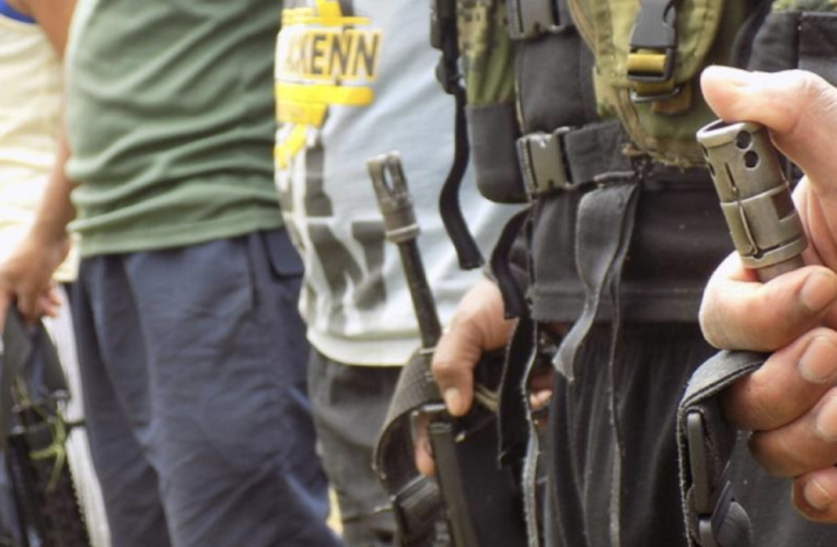 ¡Arrancados del narco! Liberan a siete menores secuestrados por sicarios en Michoacán