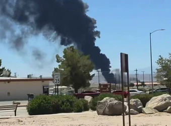 Bombardero B-52 se estrella en California