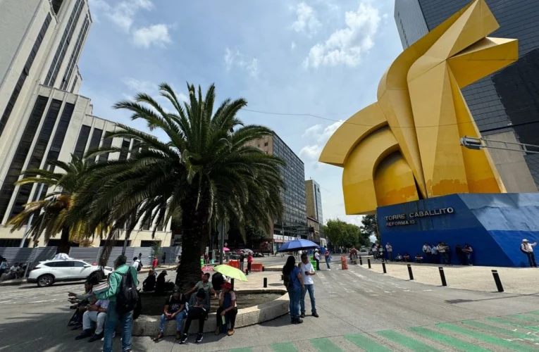 ¡COLAPSO EN REFORMA! LA CNTE CUMPLE 16 DÍAS EN HUELGA Y EXTIENDE BLOQUEOS MASIVOS EN LA CDMX