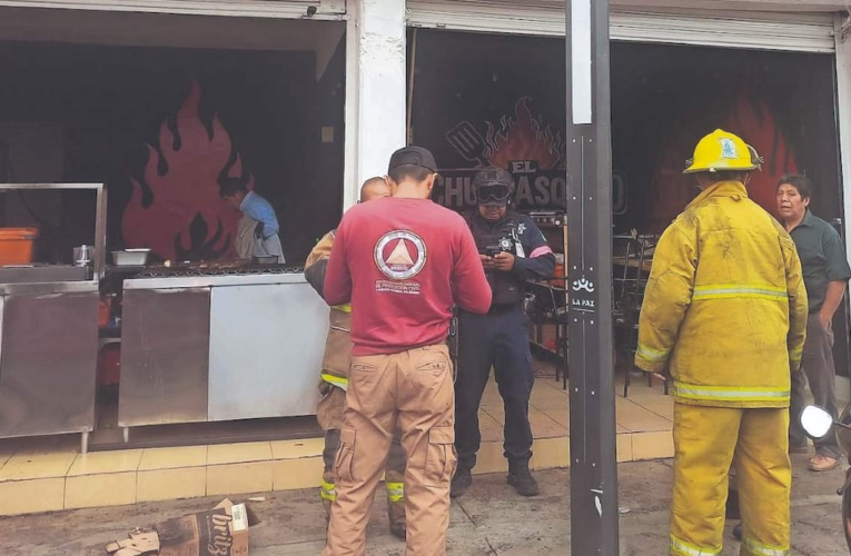 Cuerpos de emergencia atienden una explosión en El Churrasquito que dejó seis lesionados