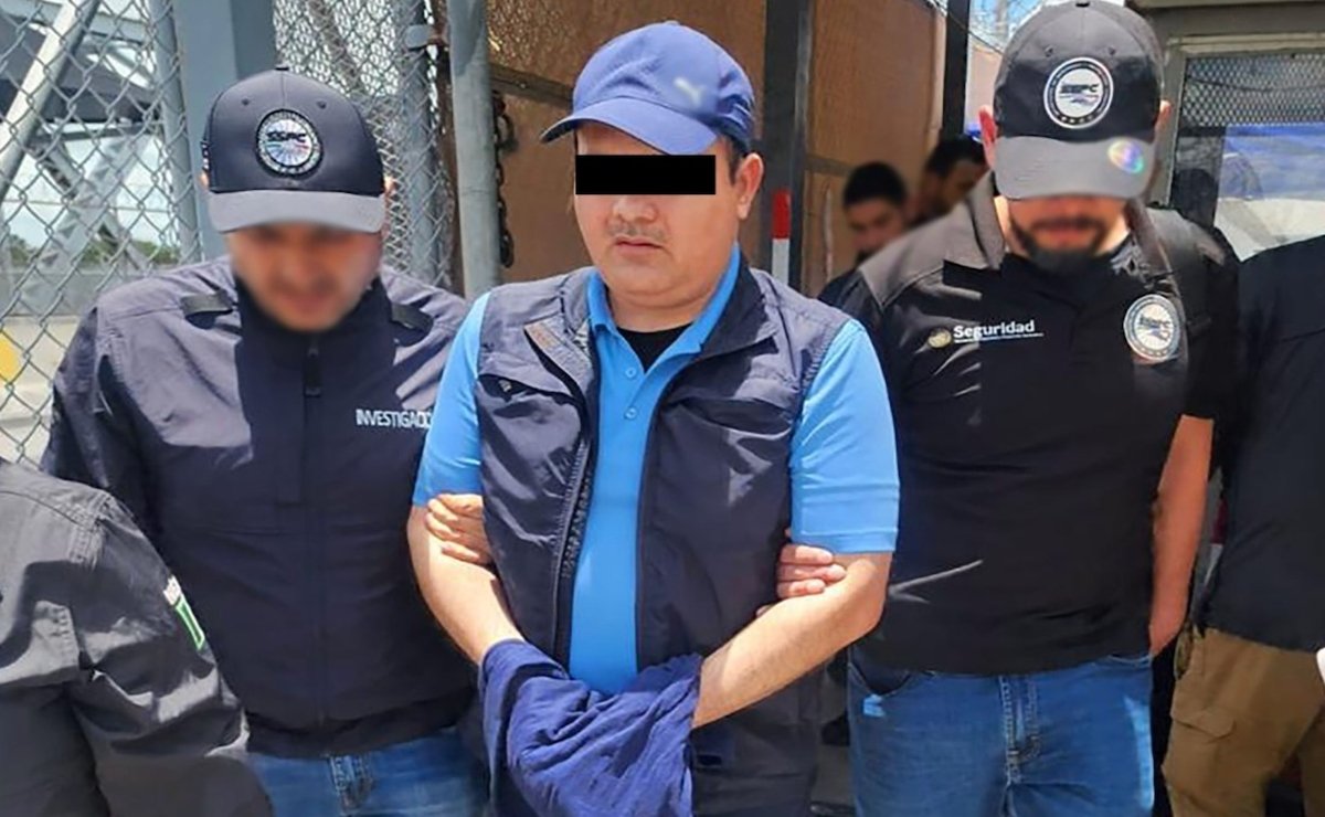 funcionario Aduanas detenido frontera