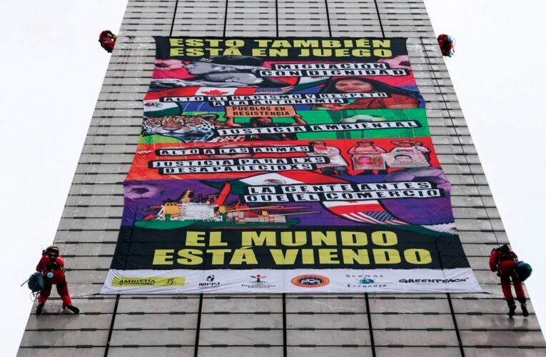 “La pelota vuelve a casa, ¿y nuestros hijos cuándo?”: Realizan manifestación por desaparecidos en CDMX