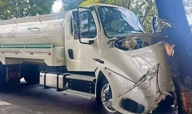 Pipero atropella y mata a hombre en Tlalpan