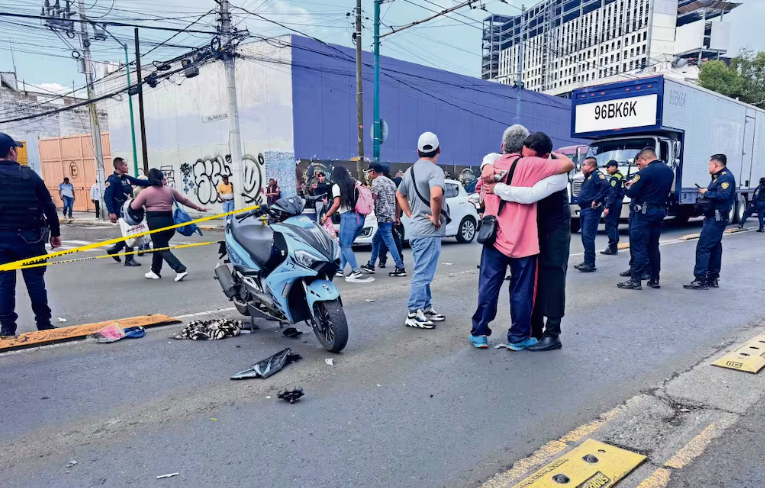Choque de motonetas deja una mujer muerta en GAM