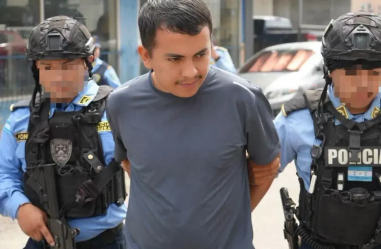 Hackeaba cajeros automáticos desde su celular: así robó L190 mil un mexicano en SPS