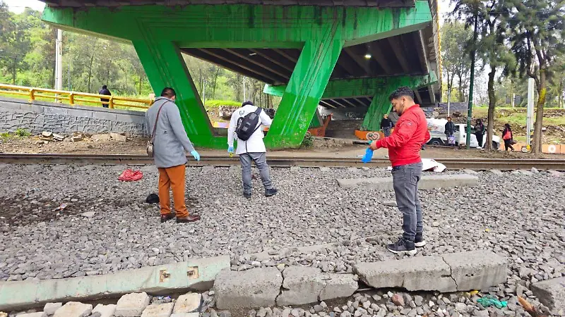 hombre golpeado por el tren