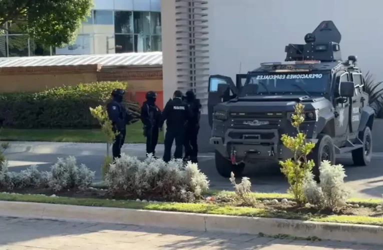 ¡Atrapado a tiros! Cae el tirador de la Vía Atlixcáyotl tras fuerte balacera en Puebla