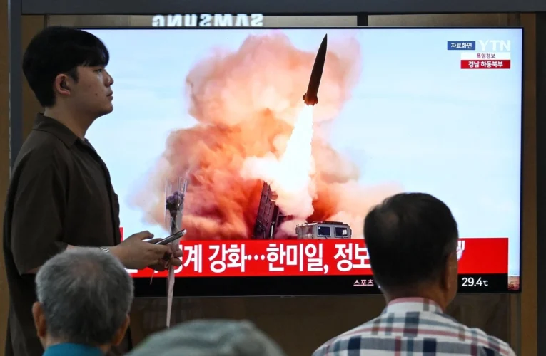 Corea del Norte dispara 10 misiles balísticos durante ejercicios militares de Seúl y Washington