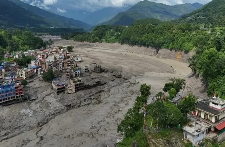 Tragedia en Nepal: Inundaciones y sismo golpean la frontera