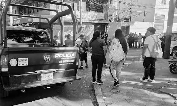 Ejecutan a un joven a balazos en las calles del Barrio de Tepito