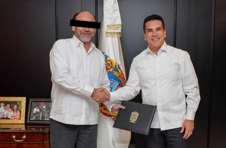 Detienen por presunto peculado a Carlos Alberto Medina, exdirector de Comunicación Social de Campeche