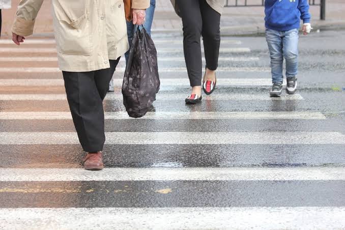 peatones mayores en accidentes de tráfico