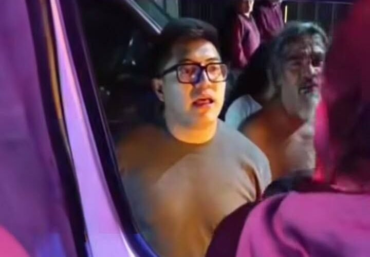 ¡Cobarde ataque! Exhiben agresión contra chofer de la tercera edad en Nezahualcóyotl