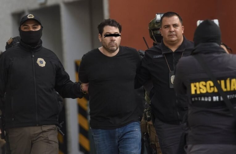 Trasladan al penal de Barrientos a los presuntos homicidas del músico de Camilo Séptimo