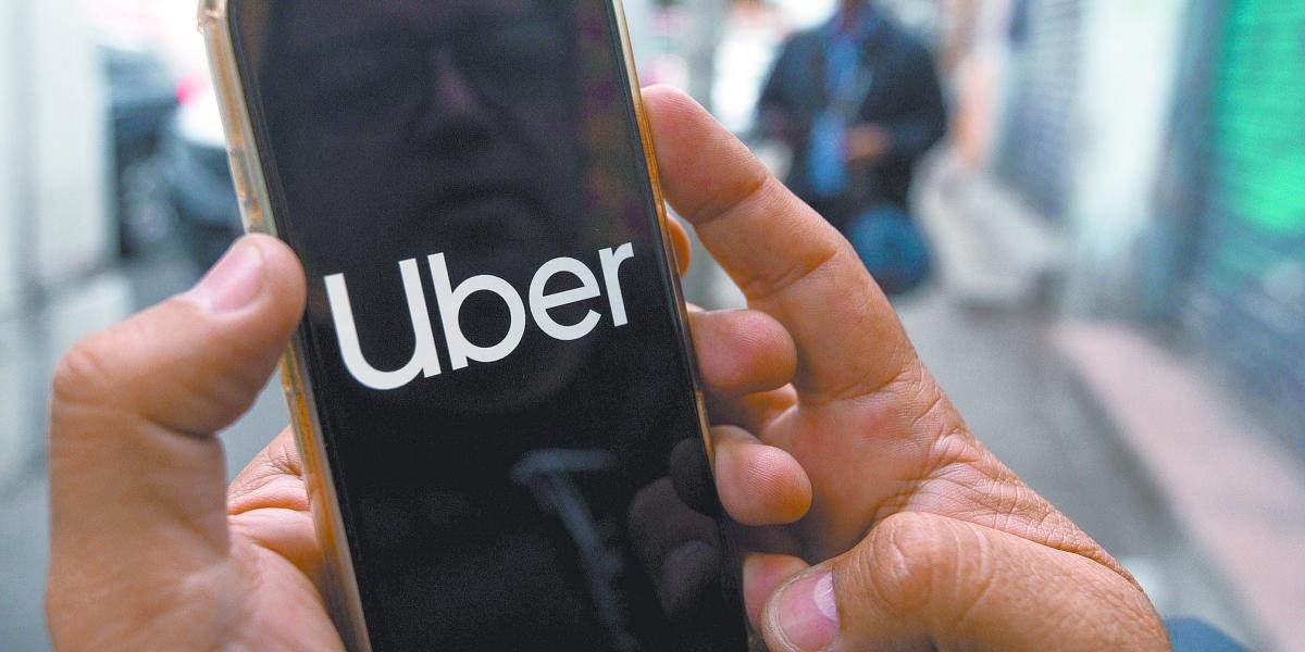 Uber recorta 3,300 empleos