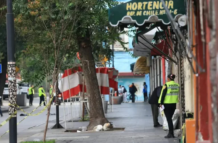 Asesinan a dos hombres en presunto ataque directo en el Centro Histórico