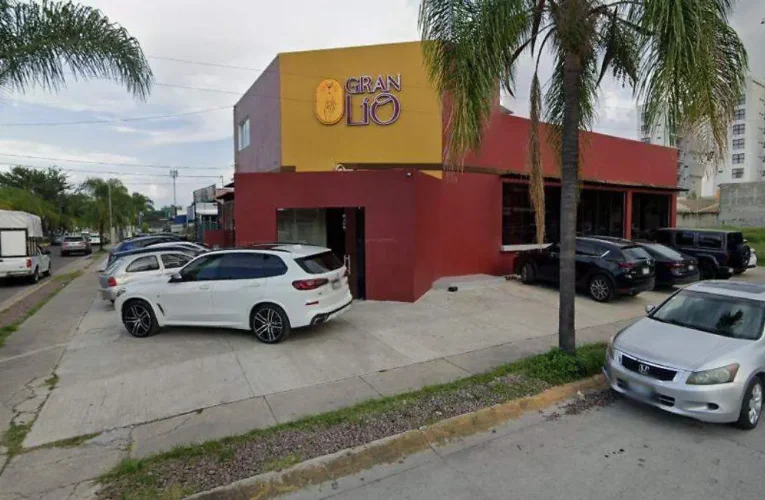 Hijos del “R1”, ex lugarteniente del CJNG, abren lujoso restaurante en Zapopan bajo sospecha