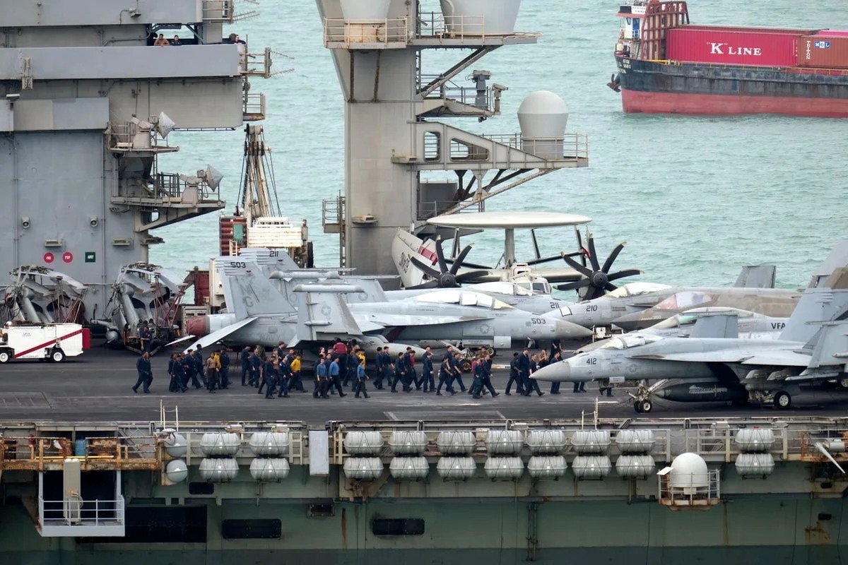 portaviones USS Abraham Lincoln