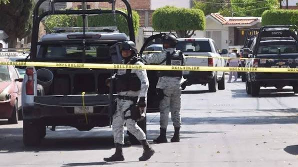 Ataque armado contra agentes federales en Celaya deja un presunto agresor muerto