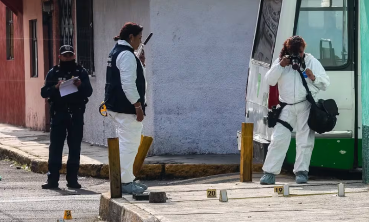 Asesinan a joven de 25 años en la GAM; hallan 38 casquillos y el cuerpo con 12 disparos