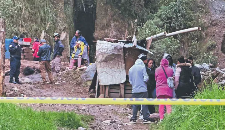 ¡EL CERRO SE LE VINO ENCIMA! NIÑO DE 9 AÑOS MUERE EN DESLAVE DE CUAJIMALPA