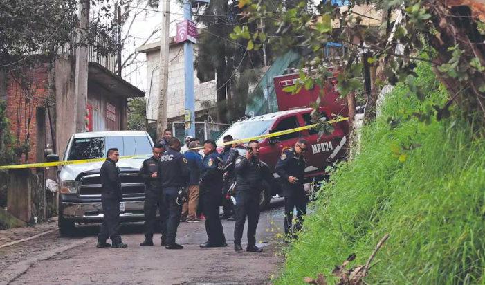 ¡TRAGEDIA FRENTE A SU CASA! UNIDAD DE BOMBEROS ATROPELLA Y MATA A NIÑO DE 8 AÑOS