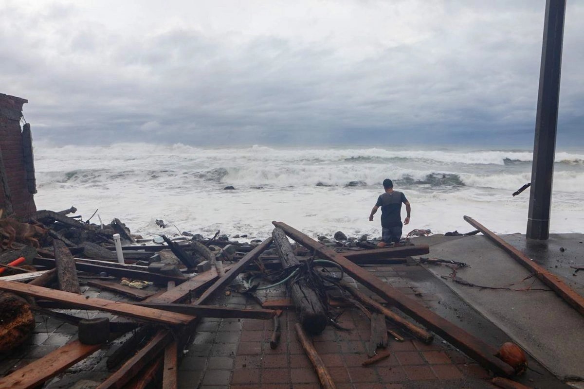 Colima recursos gubernamentales huracanes