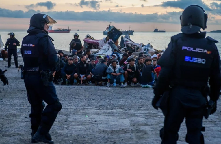 Alerta migratoria en Europa: cesa blindaje policial tras crisis que movilizó a 70 mil personas en Ceuta