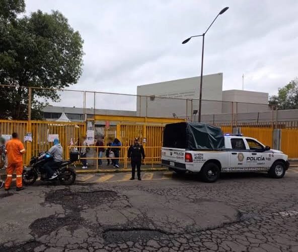 Presunta agresión de directivos a estudiante desata movilización policial en la Prepa 1 de la UNAM