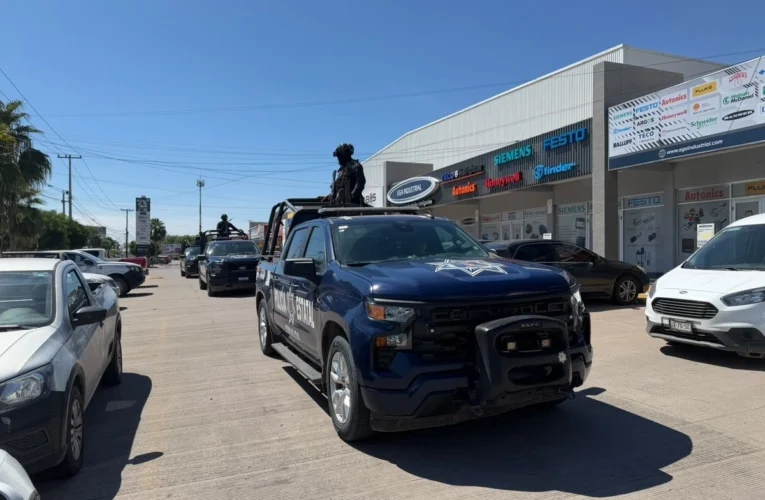¡Tensión al límite en Sinaloa! Habitantes de Laguna Colorada forman valla humana para frenar operativo militar