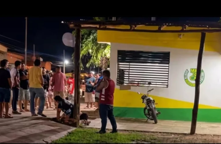 ¡Lo quemaron vivo! Prenden fuego a sujeto durante una salvaje riña entre grupos rivales