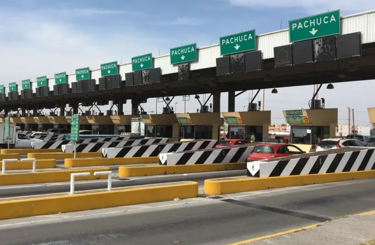 ¿Frenarán la violencia en carreteras? Transportistas protestan en la caseta de Ecatepec