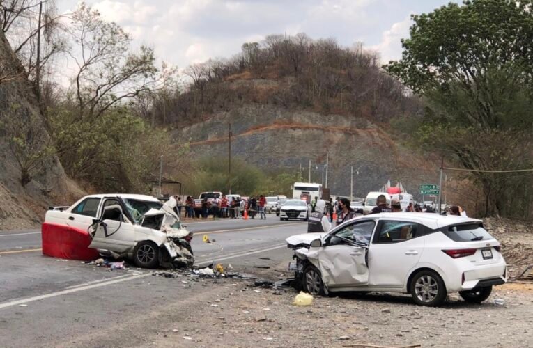 ¡Trágico fin de semana! Jóvenes pierden la vida en brutales accidentes carreteros