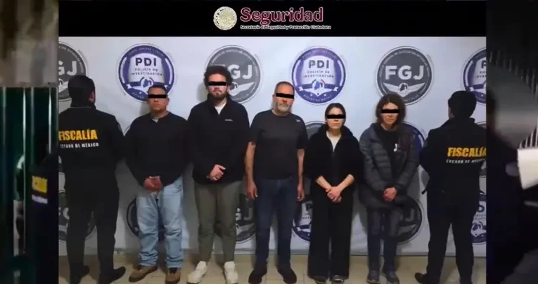 Desmantelan en Metepec a red familiar que usaba Inteligencia Artificial para suplantar a funcionarios y extorsionar